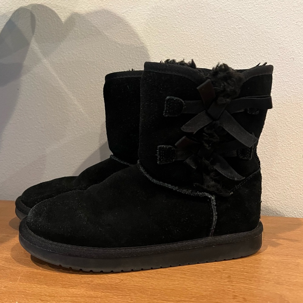 UGG Black Bow Tie Boots